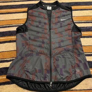 Nike Vest Running Walking Athletic Layers Geometric Sleeveless Reflective Medium